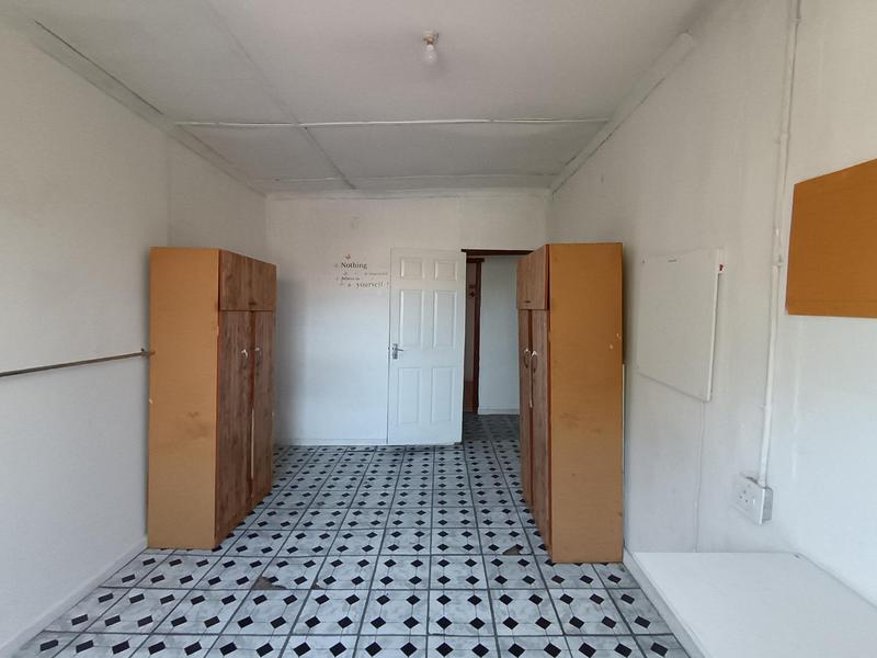 13 Bedroom Property for Sale in Madeira Park Eastern Cape